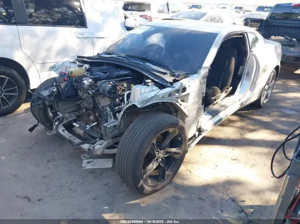 1G1FB1RS0K0104384 2019 CHEVROLET CAMARO - Image 2