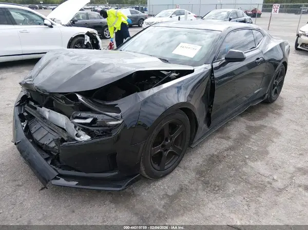 1G1FB1RS0K0104532 2019 CHEVROLET CAMARO - Image 2