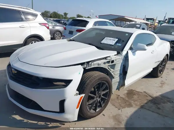1G1FB1RS0M0101486 2021 CHEVROLET CAMARO - Image 2