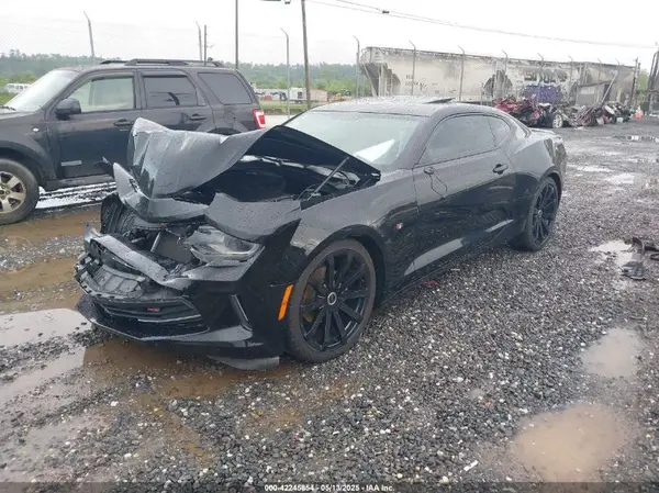1G1FB1RS1J0132273 2018 CHEVROLET CAMARO - Image 2