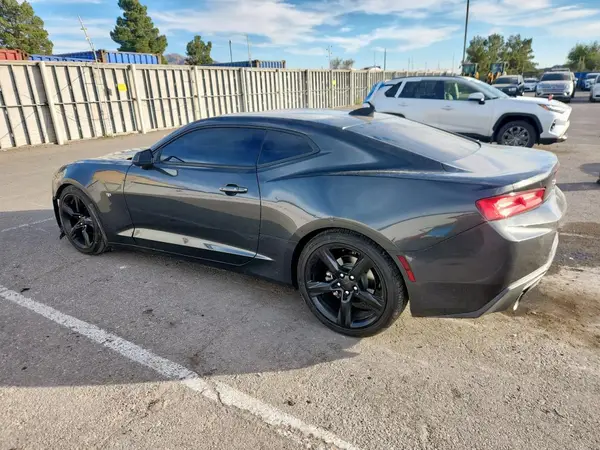 1G1FB1RS1J0154015 2018 CHEVROLET CAMARO - Image 2