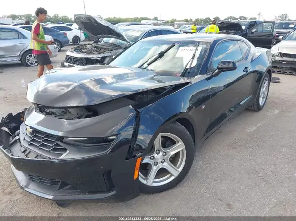 1G1FB1RS1K0105639 2019 CHEVROLET CAMARO - Image 2