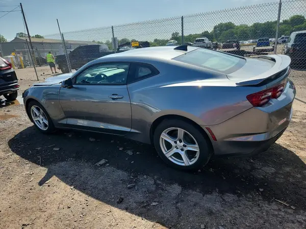 1G1FB1RS1K0110078 2019 CHEVROLET CAMARO - Image 2