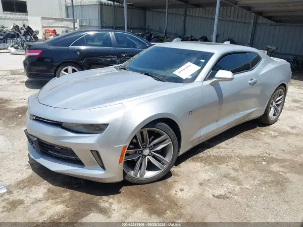 1G1FB1RS2J0118558 2018 CHEVROLET CAMARO - Image 2