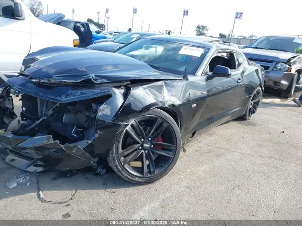 1G1FB1RS2J0124764 2018 CHEVROLET CAMARO - Image 2