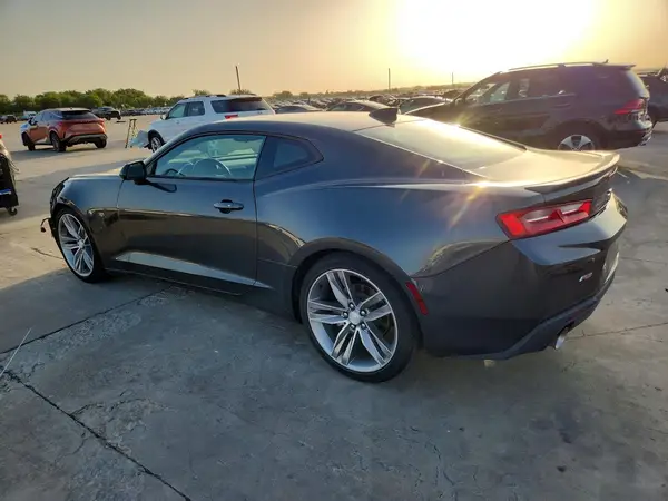 1G1FB1RS3H0207632 2017 CHEVROLET CAMARO - Image 2