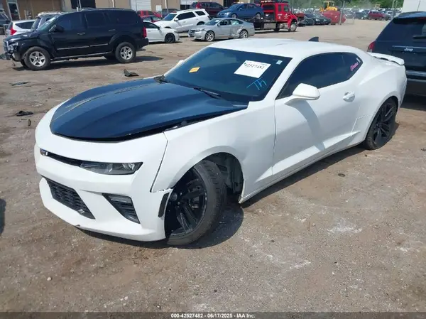 1G1FB1RS3J0105320 2018 CHEVROLET CAMARO - Image 2