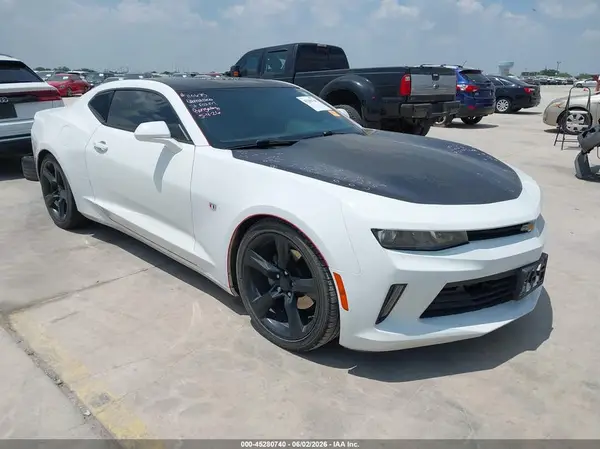 1G1FB1RS3J0109562 2018 CHEVROLET CAMARO - Image 1
