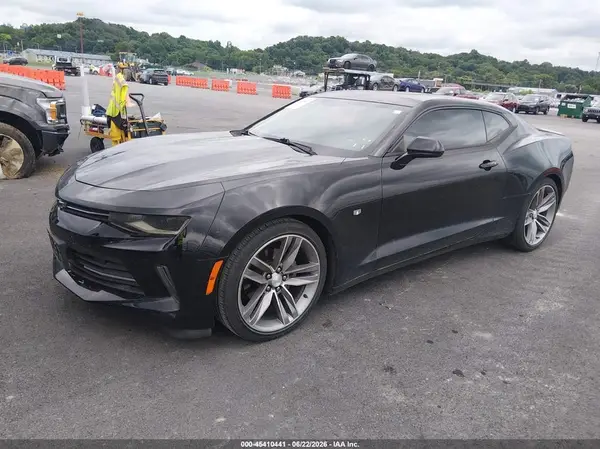 1G1FB1RS3J0130105 2018 CHEVROLET CAMARO - Image 2