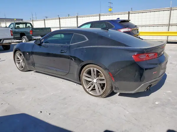 1G1FB1RS3J0156137 2018 CHEVROLET CAMARO - Image 2
