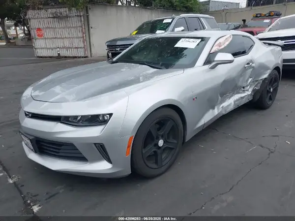 1G1FB1RS3J0158051 2018 CHEVROLET CAMARO - Image 2