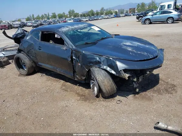 1G1FB1RS4J0109912 2018 CHEVROLET CAMARO - Image 1