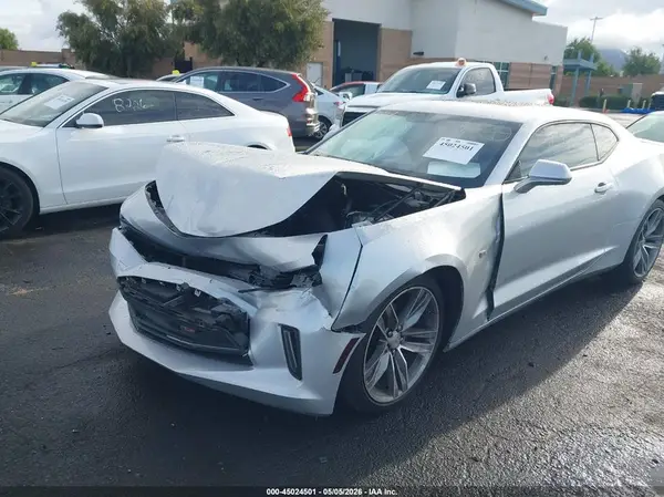 1G1FB1RS4J0114754 2018 CHEVROLET CAMARO - Image 2