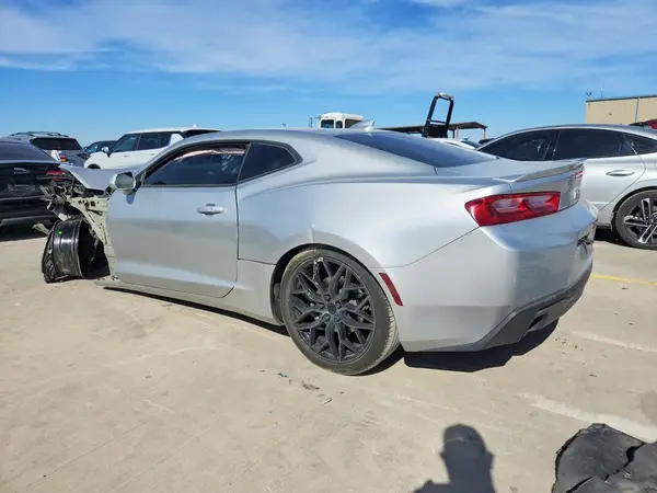 1G1FB1RS4J0137516 2018 CHEVROLET CAMARO - Image 2