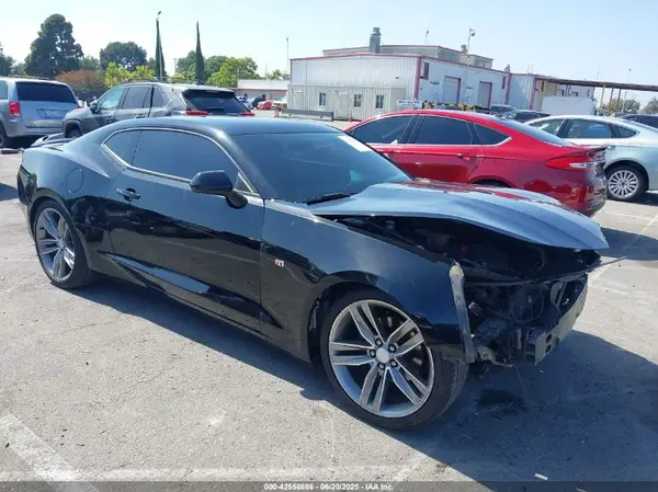 1G1FB1RS4J0167521 2018 CHEVROLET CAMARO - Image 1