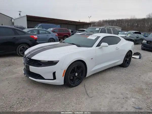 1G1FB1RS4K0107532 2019 CHEVROLET CAMARO - Image 2