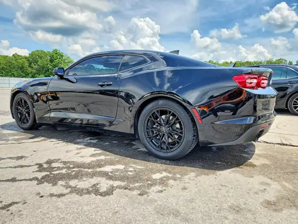 1G1FB1RS4K0110401 2019 CHEVROLET CAMARO - Image 2