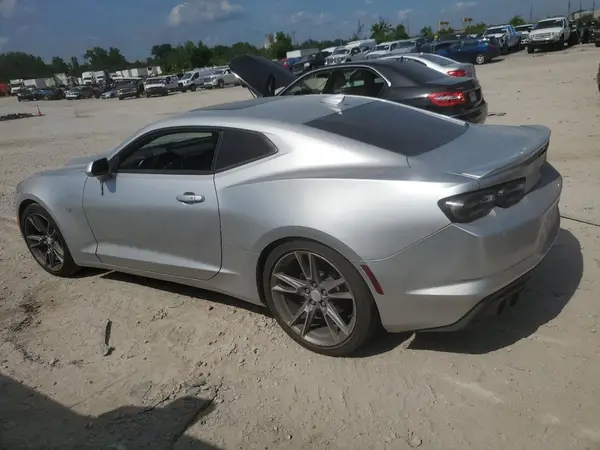 1G1FB1RS4K0113928 2019 CHEVROLET CAMARO - Image 2