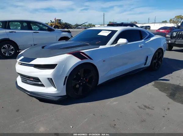 1G1FB1RS5H0103045 2017 CHEVROLET CAMARO - Image 2