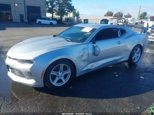 1G1FB1RS5H0105152 2017 CHEVROLET CAMARO - Image 2