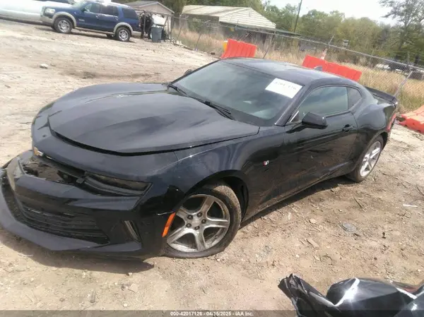 1G1FB1RS5H0210130 2017 CHEVROLET CAMARO - Image 2