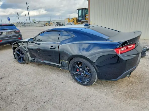 1G1FB1RS5J0117209 2018 CHEVROLET CAMARO - Image 2