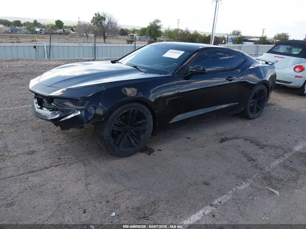 1G1FB1RS5J0131398 2018 CHEVROLET CAMARO - Image 2