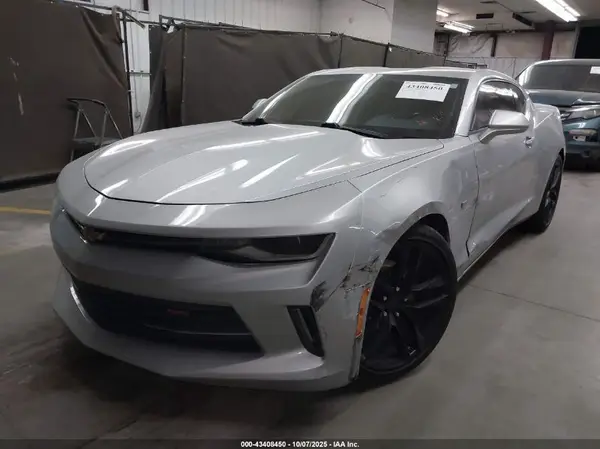 1G1FB1RS5J0132874 2018 CHEVROLET CAMARO - Image 2