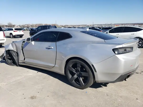 1G1FB1RS5J0139226 2018 CHEVROLET CAMARO - Image 2
