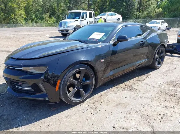 1G1FB1RS5J0142272 2018 CHEVROLET CAMARO - Image 2