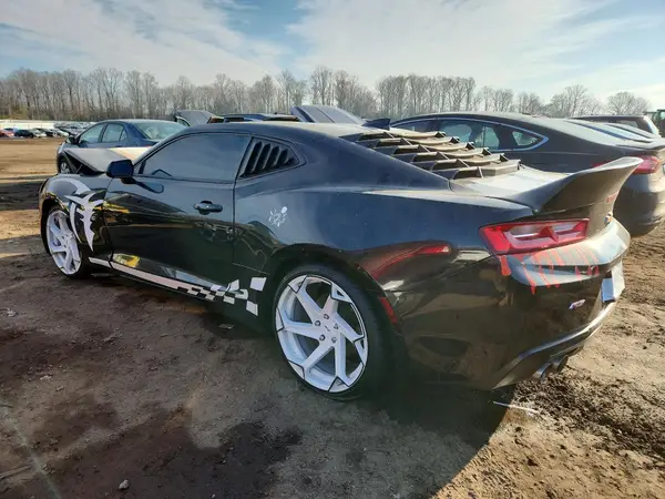 1G1FB1RS5J0167897 2018 CHEVROLET CAMARO - Image 2
