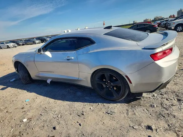 1G1FB1RS5J0175336 2018 CHEVROLET CAMARO - Image 2