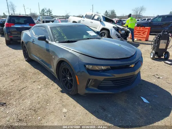 1G1FB1RS5J0185963 2018 CHEVROLET CAMARO - Image 1