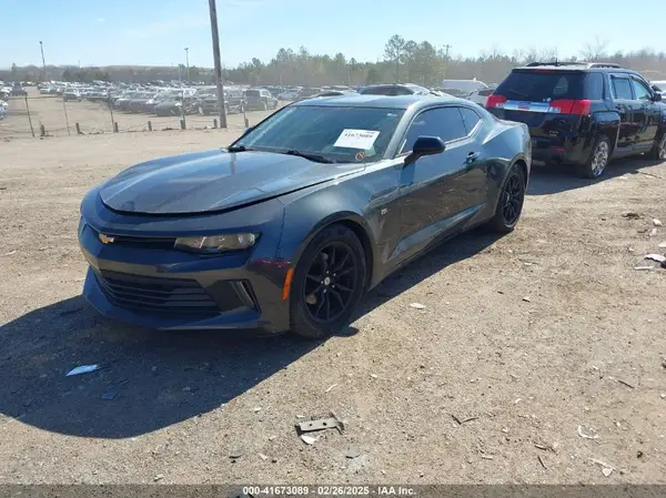 1G1FB1RS5J0185963 2018 CHEVROLET CAMARO - Image 2