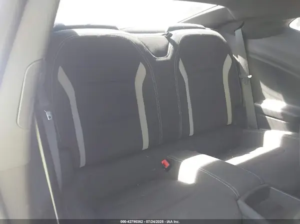 1G1FB1RS5J0186563 2018 CHEVROLET CAMARO - Image 8