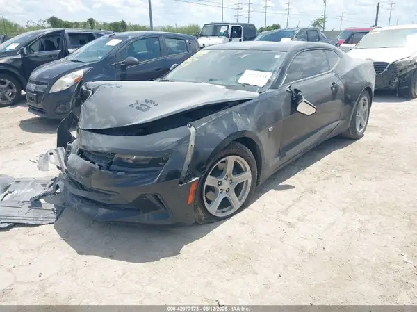 1G1FB1RS6H0107198 2017 CHEVROLET CAMARO - Image 2