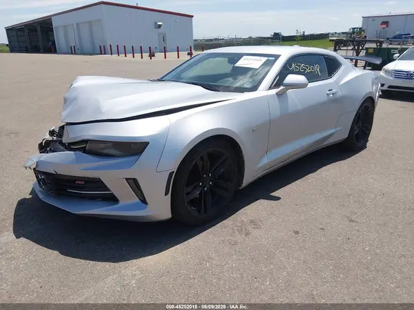 1G1FB1RS6H0201274 2017 CHEVROLET CAMARO - Image 2