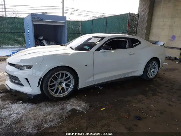1G1FB1RS6J0136139 2018 CHEVROLET CAMARO - Image 2