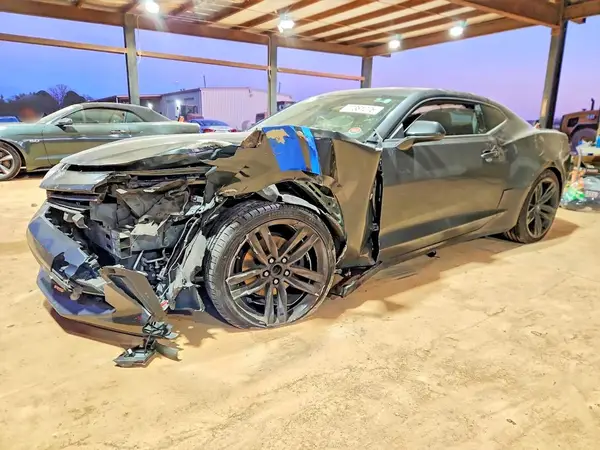 1G1FB1RS6J0151501 2018 CHEVROLET CAMARO - Image 1