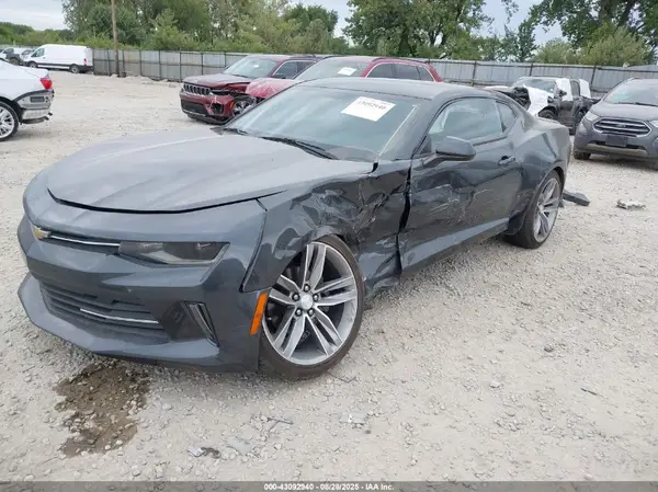 1G1FB1RS6J0153233 2018 CHEVROLET CAMARO - Image 2