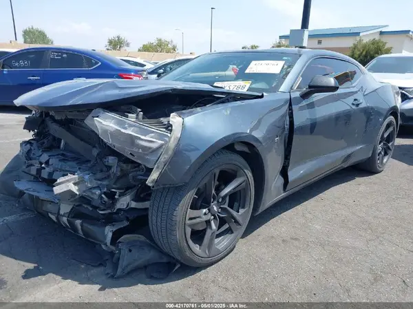 1G1FB1RS6K0143738 2019 CHEVROLET CAMARO - Image 2