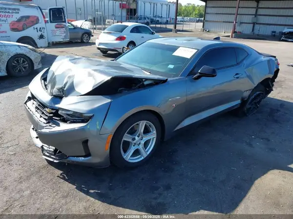 1G1FB1RS6M0136517 2021 CHEVROLET CAMARO - Image 2