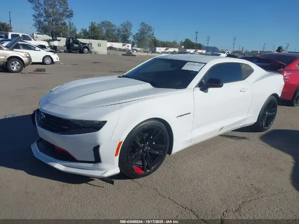 1G1FB1RS6N0132677 2022 CHEVROLET CAMARO - Image 2
