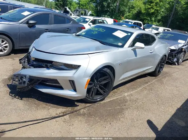 1G1FB1RS7J0128258 2018 CHEVROLET CAMARO - Image 2