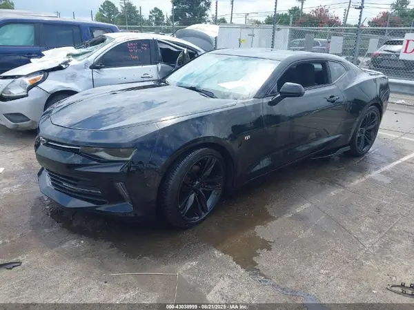 1G1FB1RS7J0143018 2018 CHEVROLET CAMARO - Image 2