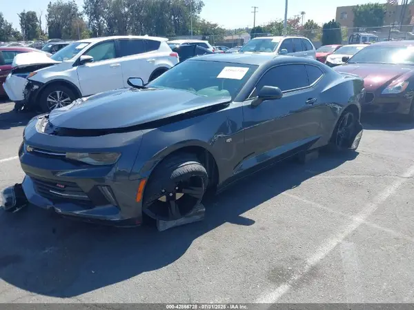 1G1FB1RS7J0174429 2018 CHEVROLET CAMARO - Image 2