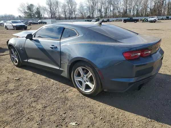 1G1FB1RS7K0135261 2019 CHEVROLET CAMARO - Image 2
