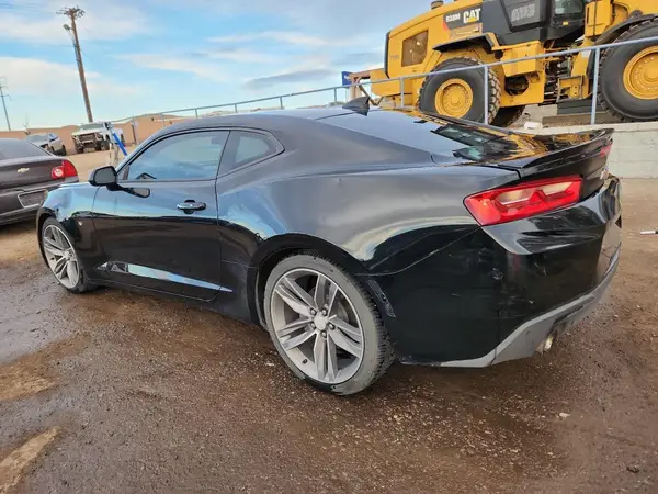 1G1FB1RS8H0132006 2017 CHEVROLET CAMARO - Image 2