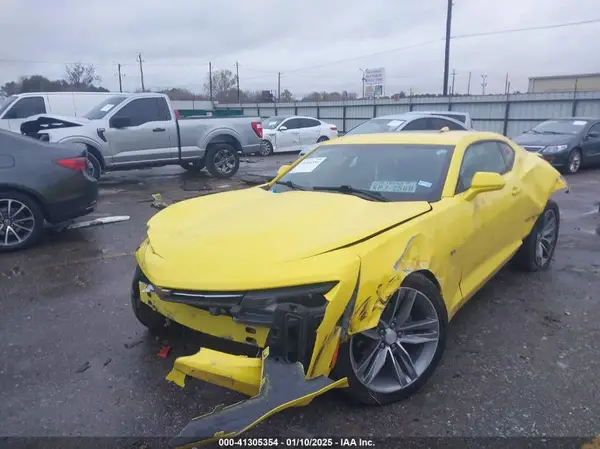 1G1FB1RS8H0205584 2017 CHEVROLET CAMARO - Image 2