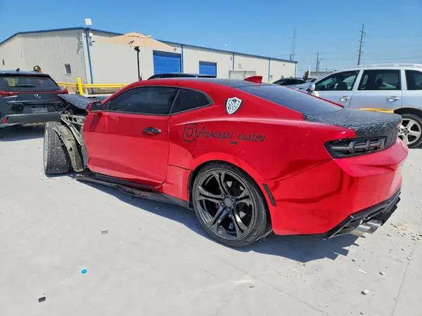 1G1FB1RS8J0127135 2018 CHEVROLET CAMARO - Image 2